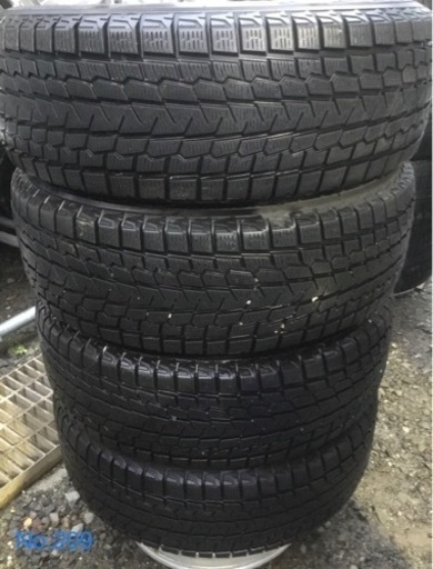 YOKOHAMA スタッドレスタイヤ　225/60R17