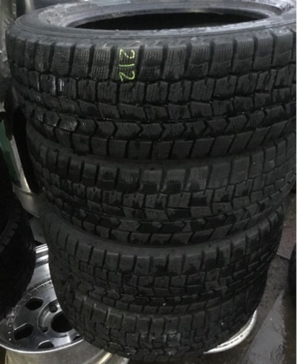 DUNLOP 195/60R16 スタッドレス　タイヤ４本