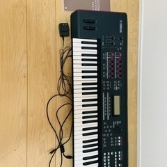 【売ります】YAMAHA MOXF6