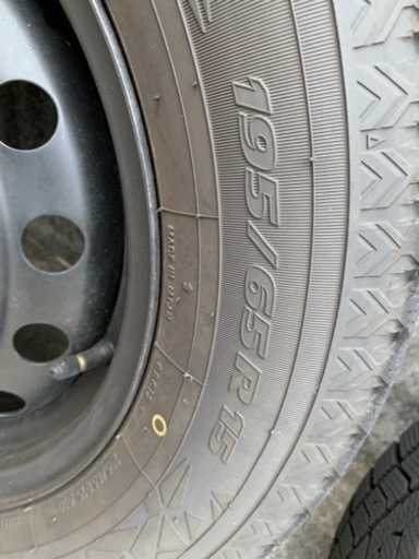 スタッドレスタイヤ　ホイール