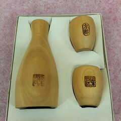 未使用　ひのき酒器　酒器3点セット　京都産ひのき　徳利　御猪口　の画像