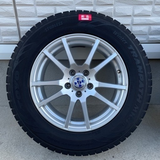 スタッドレスタイヤ　225/65R17