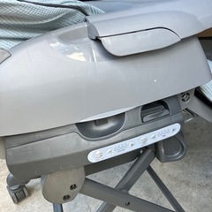 調整出来るベビーカーの画像