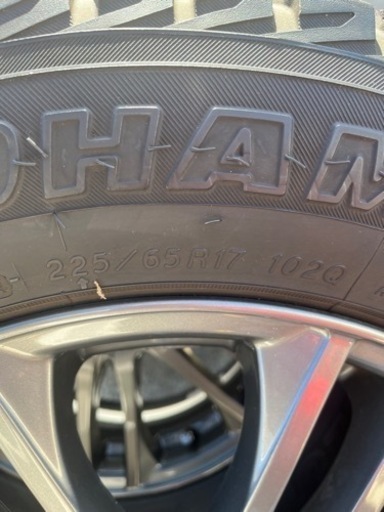 中古スタッドレスタイヤ4本セット225/65R17