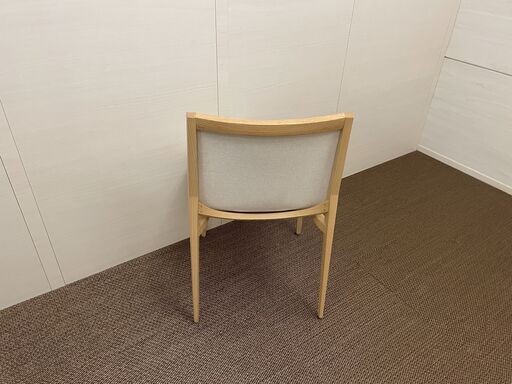 カッシーナCassina IXC.　WATT WOODチェア（スタッキング）