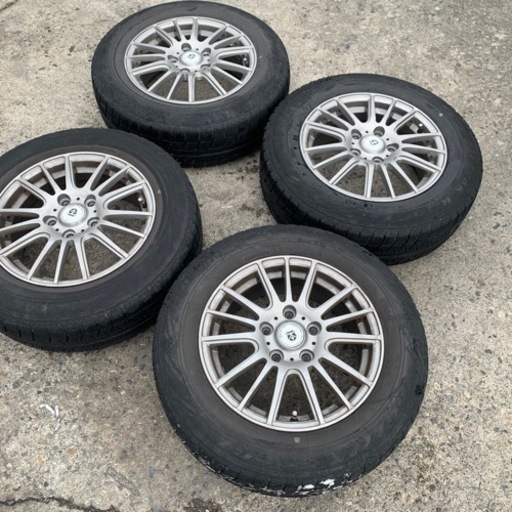195/65R15トヨタヴォクシーで使用15インチアルミホイール4本