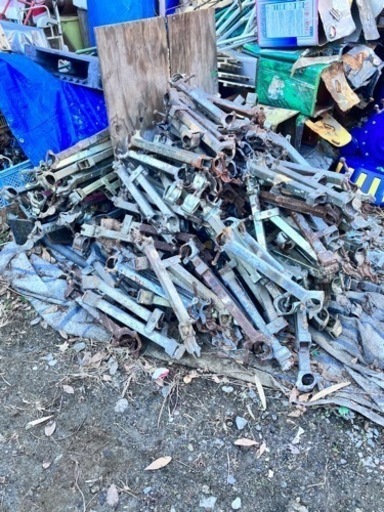 ブラケット　単管パイプにて使用してました。