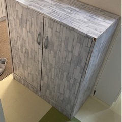 シューズボックス(靴入れとしては未使用)の画像
