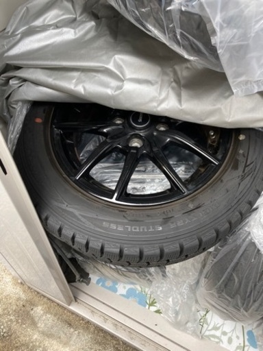 【3ヶ月のみ使用】ダウンロップ　スタッドレスタイヤ