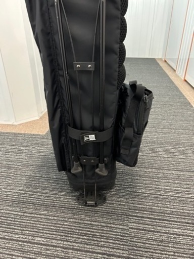 ニューエラ　スタンド式キャディーバッグ