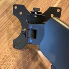  DEVAISE モニタアーム27インチ対応の画像