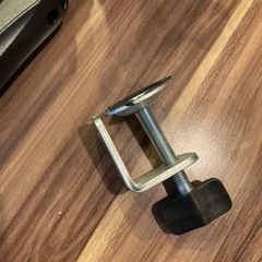  DEVAISE モニタアーム27インチ対応の画像