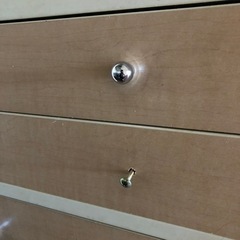 食器棚の画像