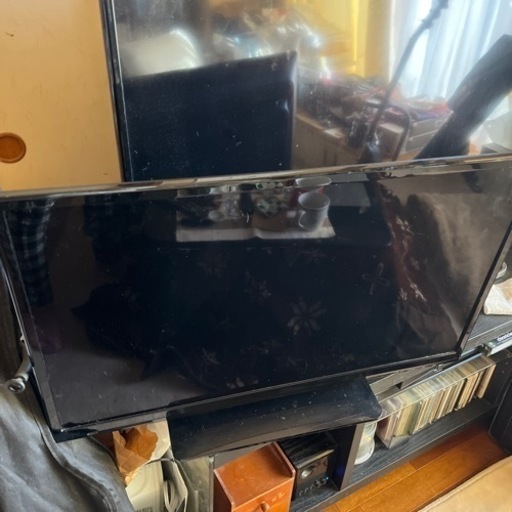 32インチ　液晶テレビ