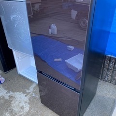 お薦め品‼️ハイセンス ガラストップ冷蔵庫 154L 2019年