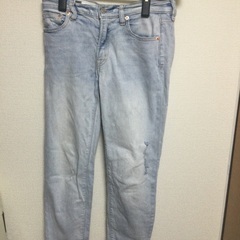 GAP ダメージジーンズ