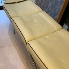 マツエク用、エステ用のベッド