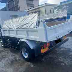 【車検付き】三菱ふそう　ファイター　ダンプ　　型式PDG-FK71R　最大積載3,800kg　6速　走行距離15万km 平成21年式の画像