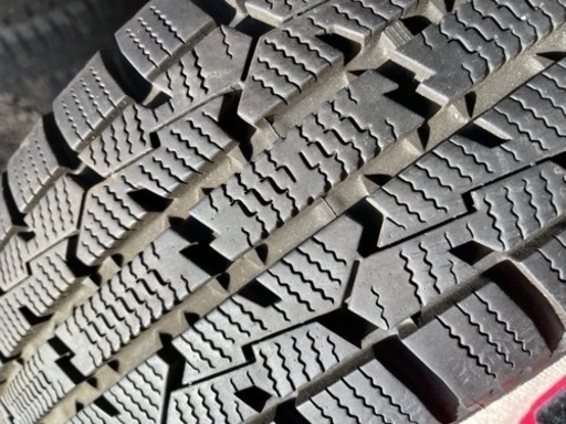 【再値下げ】スタッドレス【155/65R13】