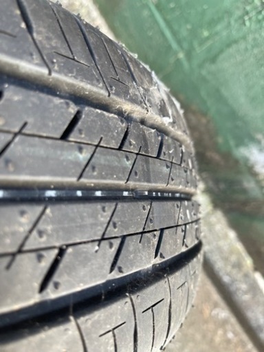 夏用タイヤ185/60R15  84H