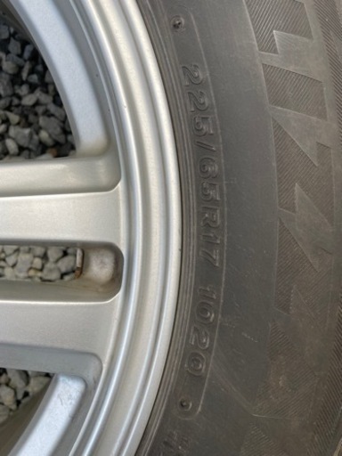 スタッドレスタイヤ　ブリザック　ハリアー SUV  225/65R17