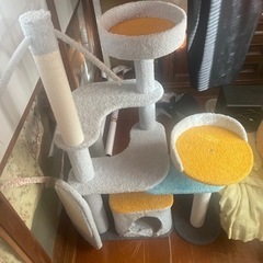 キャットタワーの画像