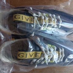 GIVENCHYシューズ25.5cm