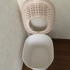 猫のトイレの画像