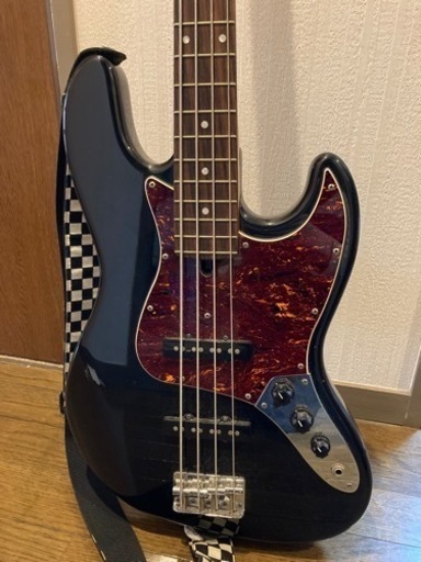 中古　エレキベース　アンプ　ストラップ　シールド付
