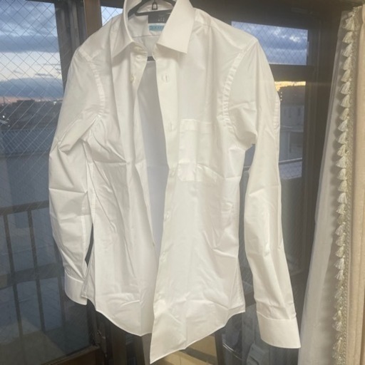 メンズシャツ(sサイズ)*新品* 引き取り限定で1000円で販売いたします。⭐️