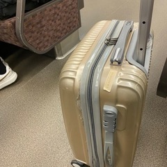 旅行キャリアケース　スーツケースの画像