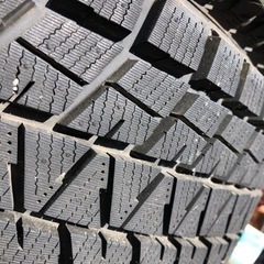 イボ残あり　225/65R17 国産スタッドレスの画像