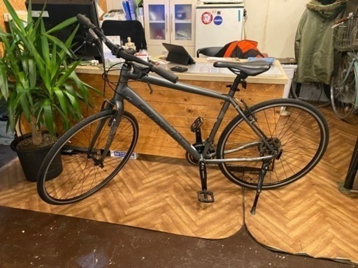 【前後タイヤ・チューブ新品！CANNONDALE】クロスバイク　QUICK4