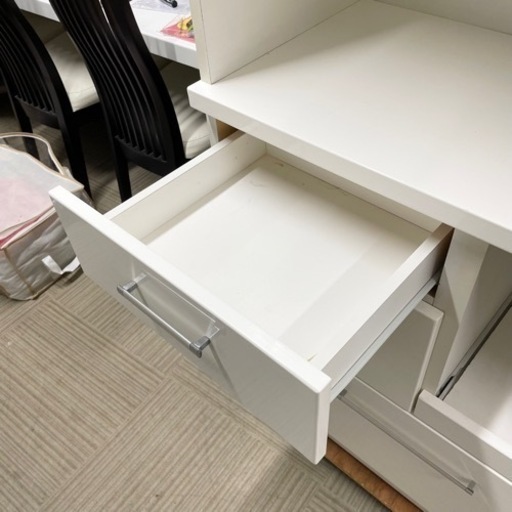 【美品‼️】ニトリ 89cm幅キッチンボード 食器棚 収納家具 鏡面仕上げホワイト♪