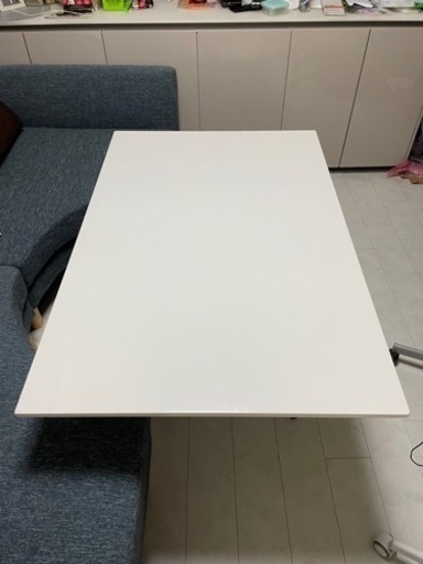 昇降テーブル