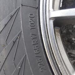 スタッドレスタイヤホイールセットの画像