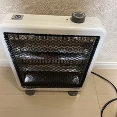 ニトリ　電気ヒーター