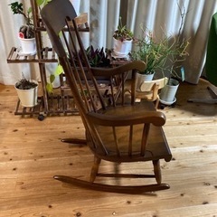 飛騨の家具 飛騨産業 木製 ロッキングチェア キツツキマーク 飛騨家具 ロッキングチェア キツツキ/キツツキマーク ウィンザーチェア