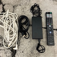 液晶テレビ SONY ソニー BRAVIA 4K 43型テレビ　アンテナケーブル　HDMIケーブル　音声検索リモコンつきの画像