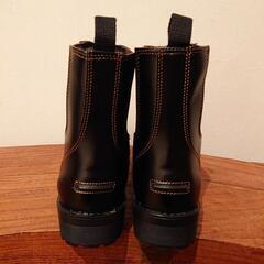 乗馬ブーツ JODHPURS 合皮セーフティショートブーツ

の画像