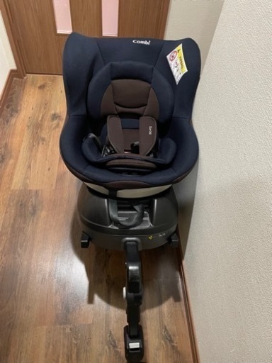 (お話し中)コンビチャイルドシートISOFIX クルムーヴスマートシリーズ　360度回転