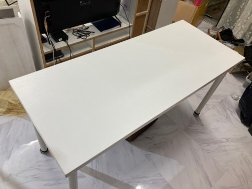 テーブル（パソコン机として使用してました）