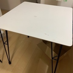 ダイニングテーブル　白　二人用