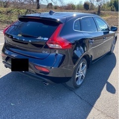 ☆お買い得☆ボルボV40 D4 SE☆ディーゼル車☆H27車☆安全装備充実☆61,900km☆ナビ☆ETC☆バックカメラ☆スマートキー２つ☆本革シートの画像