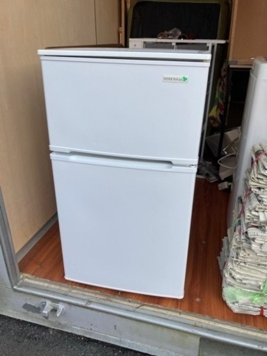ヤマダ電機　90L 小型冷蔵庫　2018年　YRZ-C09B1