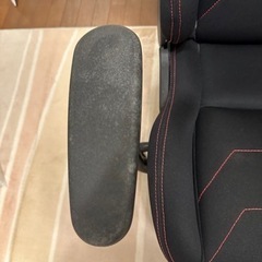 ゲーミングチェアの画像