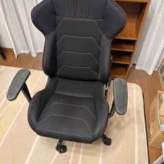 ゲーミングチェア
