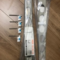 値下げしました　壁掛け用物干し　新品