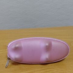 ぶたさんメガネケース　チャック式の画像