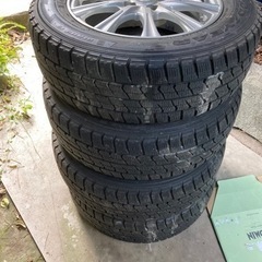 スタッドレス　アルミ付き　タイヤ　